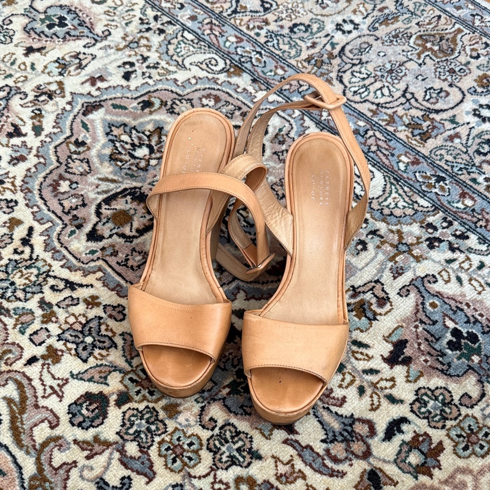 Barneys Women’s Tan Leather Slingback Sandals